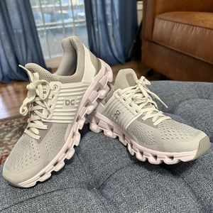 Never Worn On Cloudswift Running Shoes